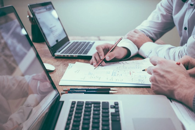 Job applicant reviewing an employment offer — BrandSafway Washington job postings class action settlement