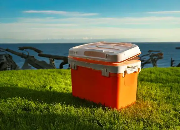 Igloo Recalls 90-Quart Rolling Coolers