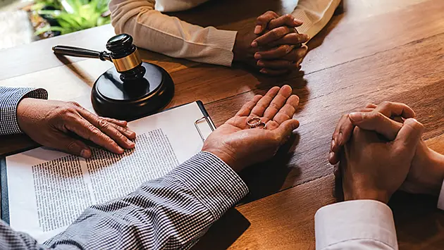 Comparing divorce lawyers in Los Angeles, California