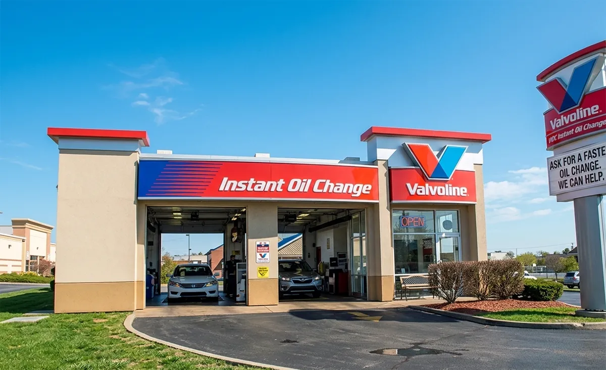Valvoline Instant Oil Change Class Action Lawsuit Wrong Oil Viscosity 5W-30 Instead of 0W-30 Engine Damage Voided Warranty 2026