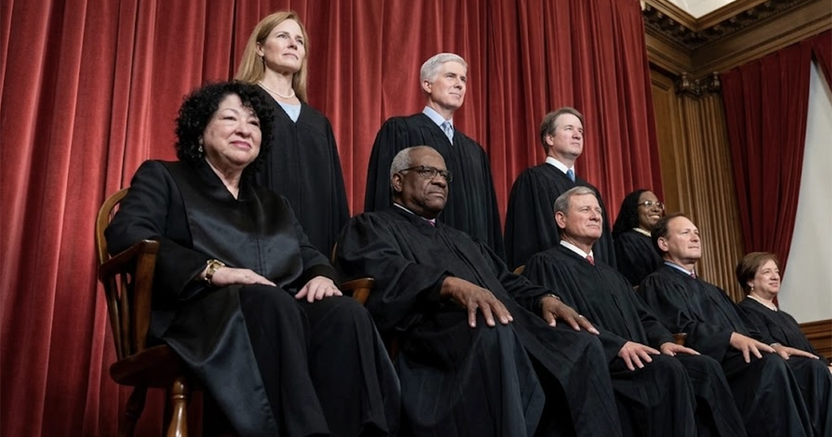 Supreme Court Strikes Down Trump Birthright Citizenship Order